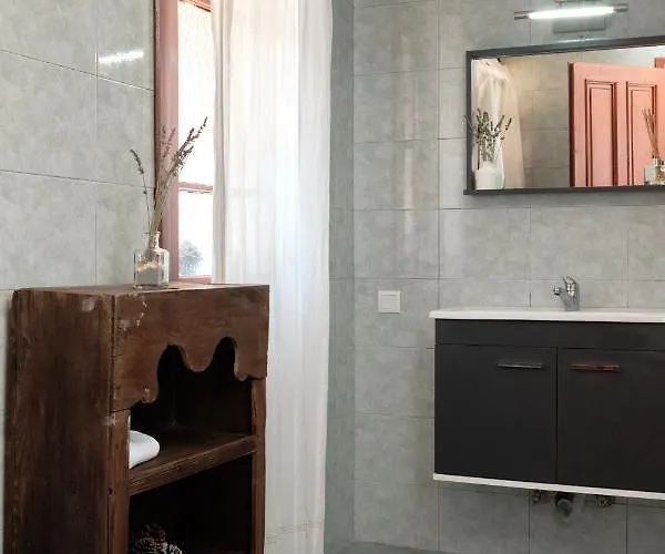 Kaktus Ada Apartman *